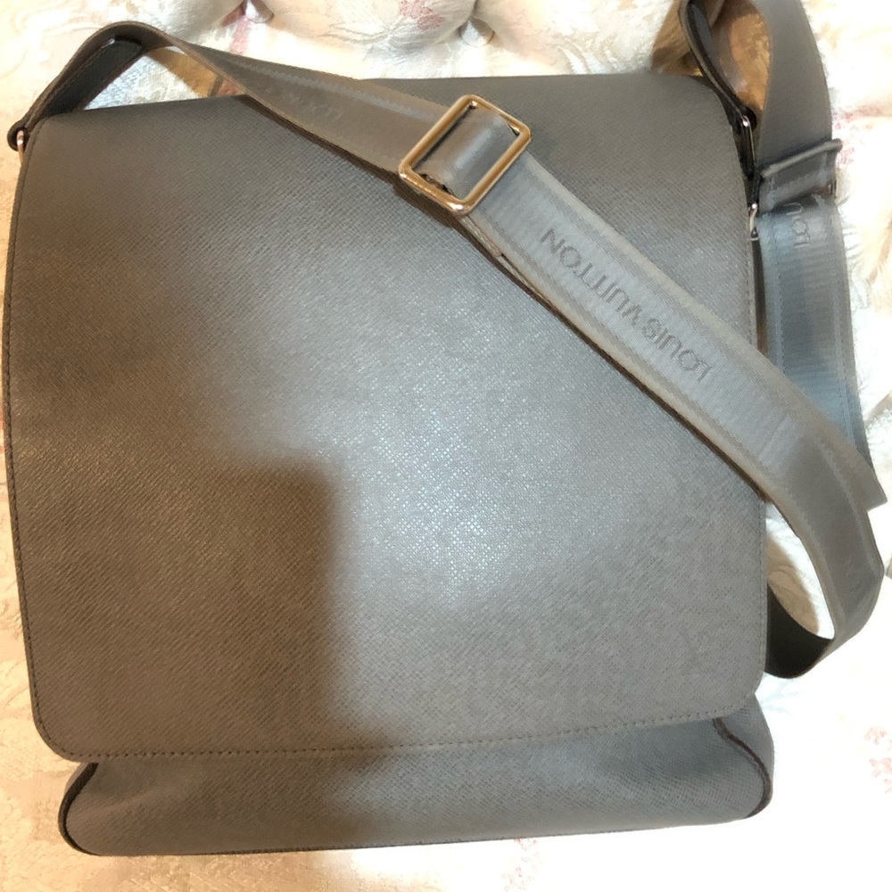 Louis Vuitton Taiga Milo Glacier Messenger Bag